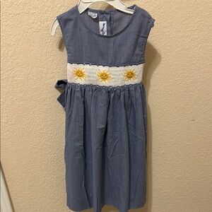 3/15$ Blue checked dress with sunshine Embroidery
